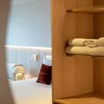 Hotel The Cornr Seaview