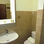 Hotel The Cornr Seaview 2*