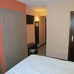 The Cornr Seaview Hotel