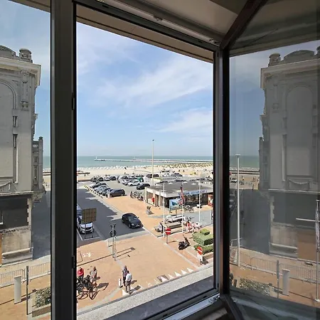 The Cornr Seaview Hotel