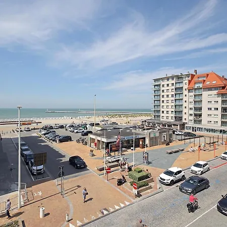 The Cornr Seaview Hotel