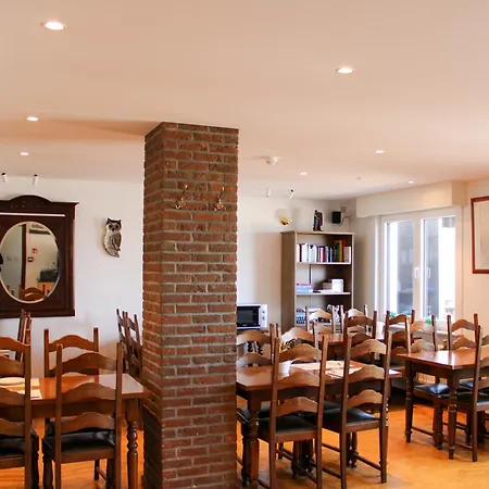 The Cornr Seaview 2*