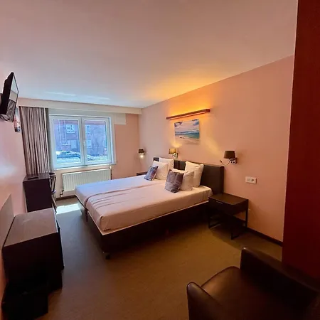 The Cornr Seaview 2* ניופורט