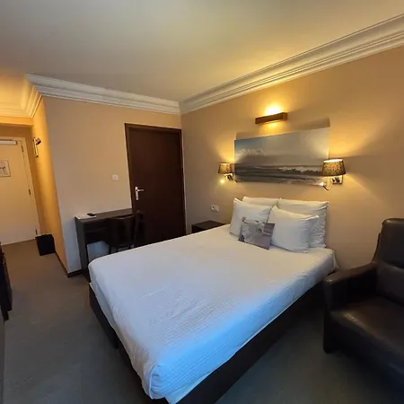 The Cornr Seaview 2* ניופורט