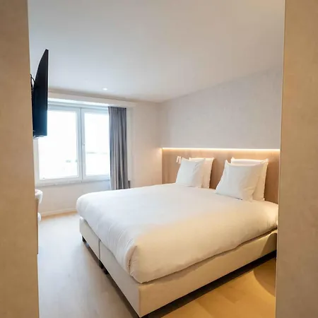 Hotel The Cornr Seaview 3*