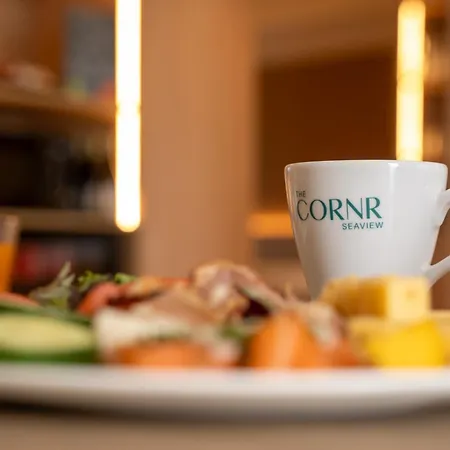 The Cornr Seaview 3*