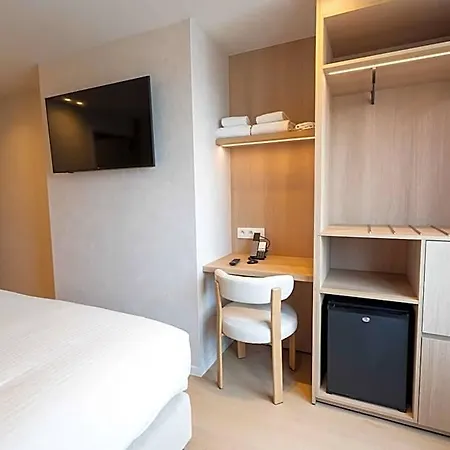 The Cornr Seaview Hotel 3*