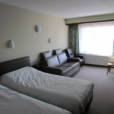 The Cornr Seaview 3*