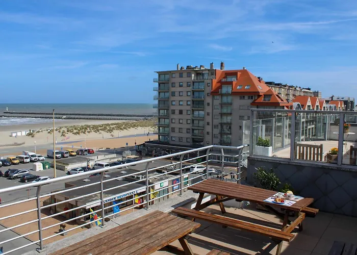 The Cornr Seaview Hotel 2*