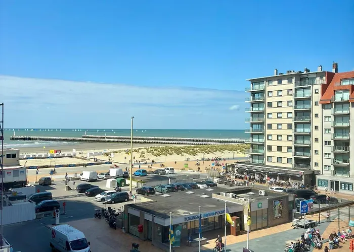 The Cornr Seaview Szálloda 2*