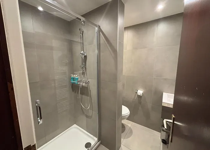 The Cornr Seaview Hotel