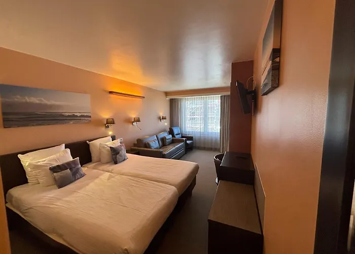 The Cornr Seaview 2*