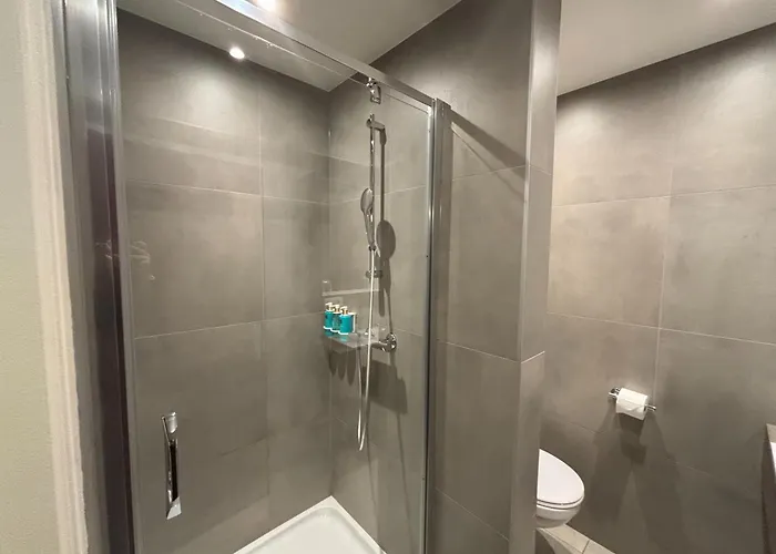 The Cornr Seaview Hotel 2*