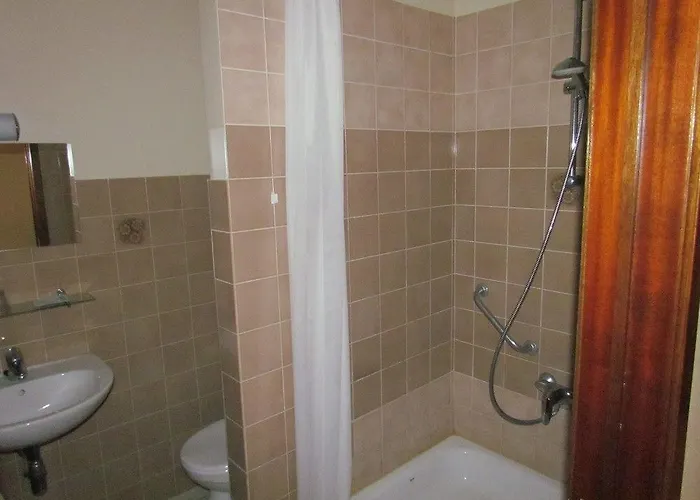 The Cornr Seaview Hotel