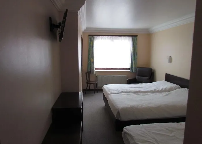 The Cornr Seaview 2*