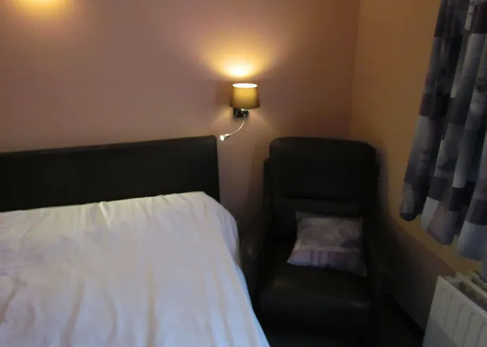 The Cornr Seaview Hotel 2*