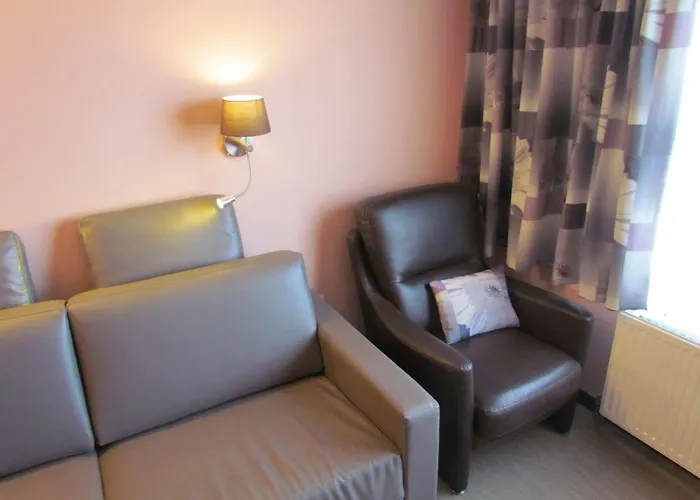 The Cornr Seaview 2*